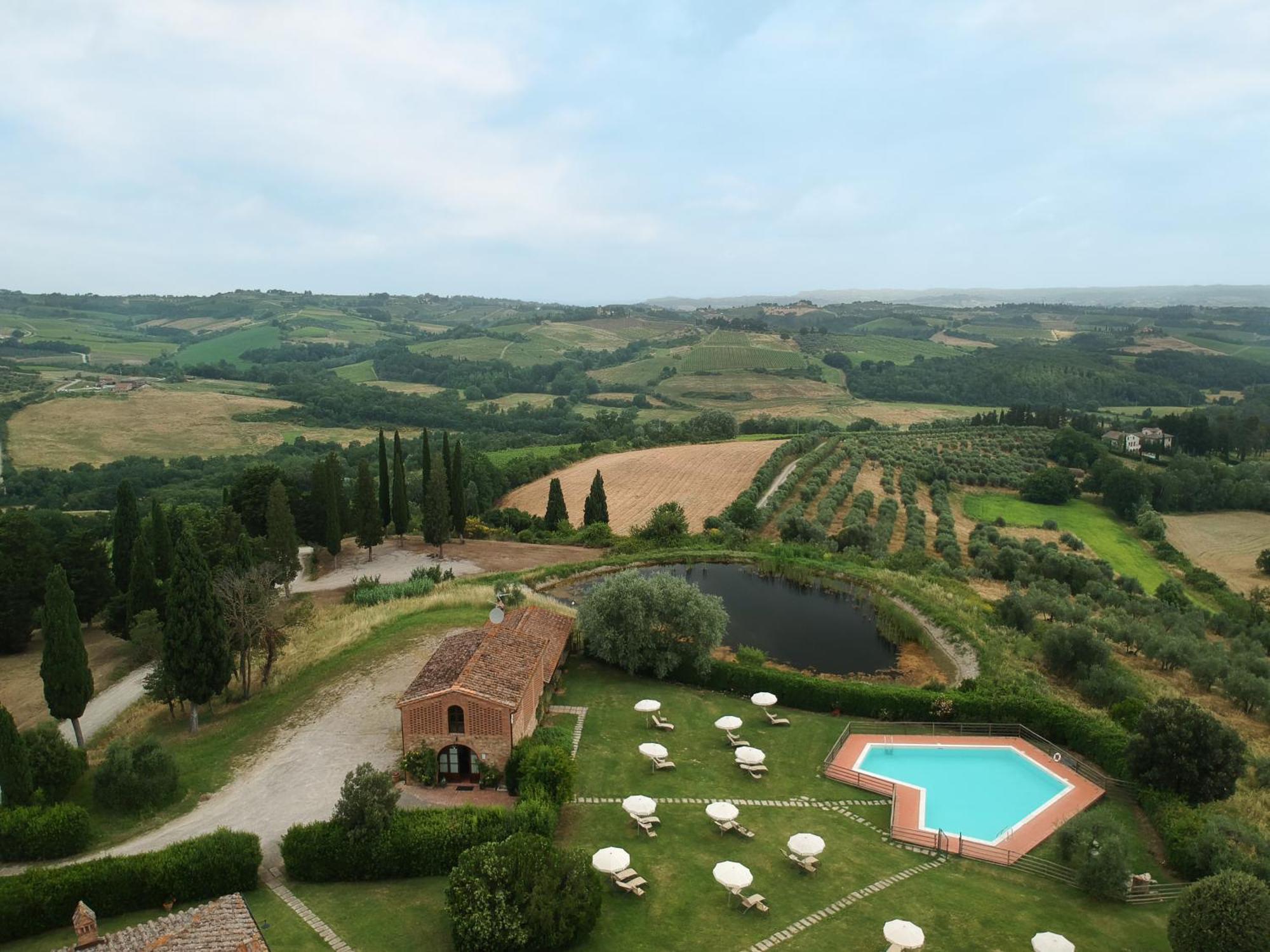 Santo Pietro Resort San Gimignano Exterior foto